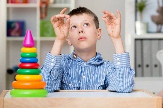 اليوم العالمي للتوعية بالتوحد.. نحو عالم أكثر احتواءً