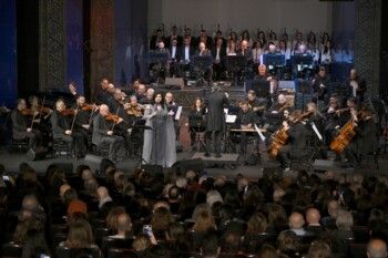 شاهد .. جاهدة وهبه والأوركسترا الشرق عربية بقيادة أندريه الحاج يقدمان أمسية لا تُنسى
