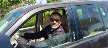 شاهد .. وداع مؤثر لزوجة نضال الشافعي.. حضور فني واسع في جنازة هند عبد الحليم - بالصور