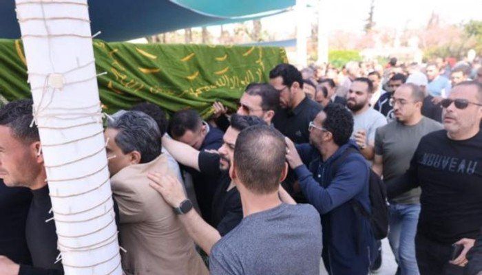 اتفرج.. نجوم الفن يشيعون جنازة زوجة نضال الشافعي