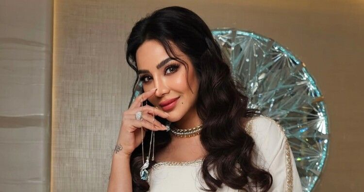 شاهد .. لجين عمران تشارك وقت عائلي رائع مع والدها وأشقائها