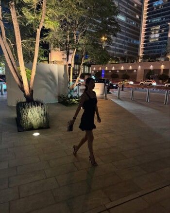 شاهد .. شقيقة ملكة جمال لبنان السابقة فاليري أبو شقرا تلفت الأنظار بجمالها.. هل تشبهها؟