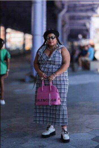 شاهد .. إليكِ هذه الطرق لتنسيق فستانك الماكسي وإرتدائه بشكل متكرر