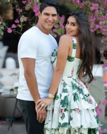 شاهد .. فخامة وأناقة ساعات يد ياسمين صبري في كل إطلالة تعكس ذوقها الرفيع