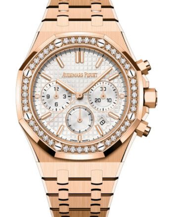 شاهد .. فخامة وأناقة ساعات يد ياسمين صبري في كل إطلالة تعكس ذوقها الرفيع