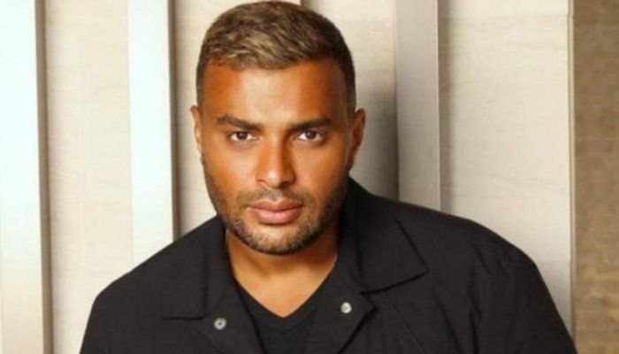 رامي صبري يعلن وفاة والدة زوجته