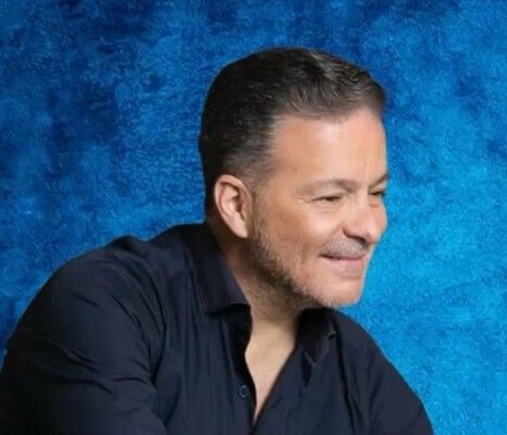 شاهد .. نقولا الأسطا يحيي رسيتال "بعرف صليبك" في خميس الأسرار على درج الأسطا في زحلة