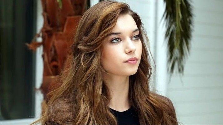 شاهد .. عفراء ساراتش أوغلي تشتري منزلا فخما بمبلغ خيالي