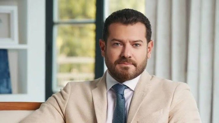 شاهد .. عمرو يوسف يوجه رسالة لفريق عمل 6 أيام