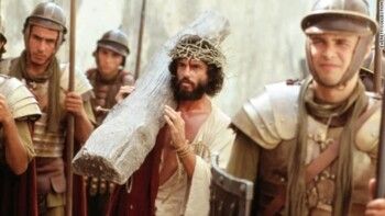 شاهد .. ممثلون جسّدوا دور يسوع المسيح