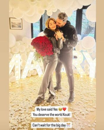 شاهد .. اعلامية لبنانية تعلن خطوبتها والعريس طليق زميلتها