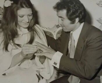 شاهد .. صور نادرة لشمس البارودي من عقد قرانها على حسن يوسف