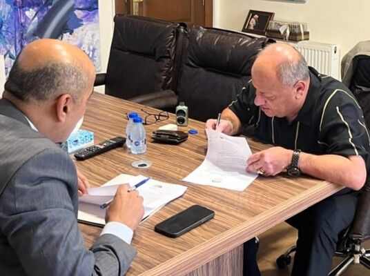 شاهد .. سماوي والعتوم يوقعان اتفاقية تعاون بين مهرجان جرش وبلدية جرش الكبرى