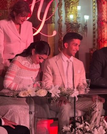 شاهد .. تفاصيل إطلالة ليلى أحمد زاهر في عقد قرانها.. رومانسية وراقية