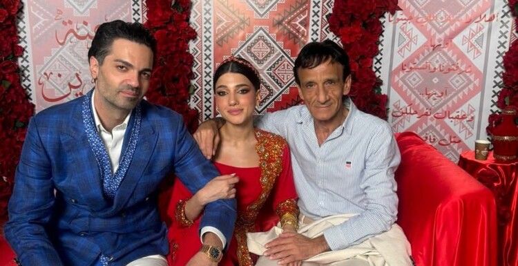 شاهد .. هذا ما فعله والد نارين بيوتي بحفل زفافها من شدة تأثره.. وشيرين بيوتي تنقذ الموقف