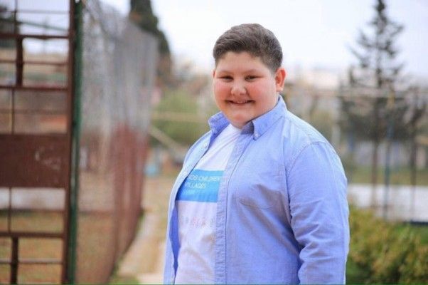 شاهد .. نجم " ذا فويس كيدز " زين عبيد هكذا أصبح بعد أن أصبح شاباً وخسر الكثير من الوزن