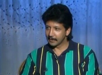 شاهد .. ممثل مصري رُمي في حاوية النفايات بحجة وفاته