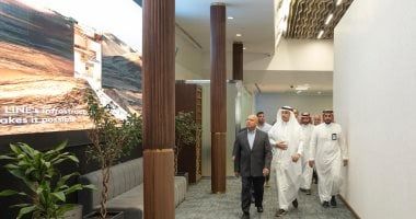 كامل الوزير ونظيره السعودي يتفقدان مشروع نيوم.. صور