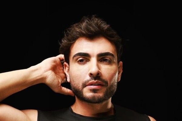 شاهد .. أنطوني أدونيس يُطلق "وديان" ويتحدث عن علاقة هذه الأغنية بهشام حداد