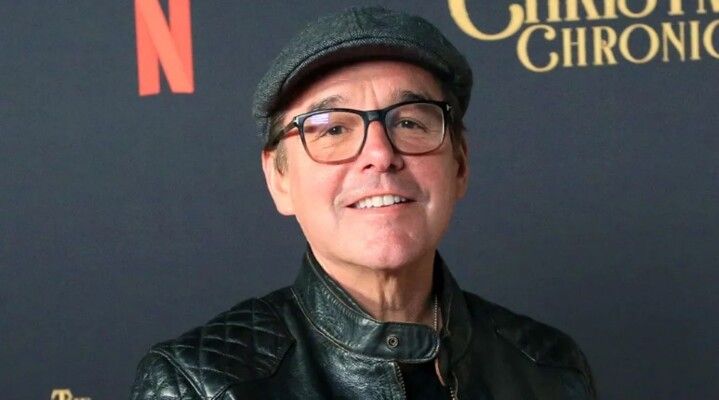 شاهد .. مخرج فيلم "Home Alone 2" يخشى الترحيل إذا حذف ظهور ترامب