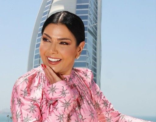 شاهد .. حفيدة صباح الجزائري الصغيرة تخطف القلوب.. بالصورة