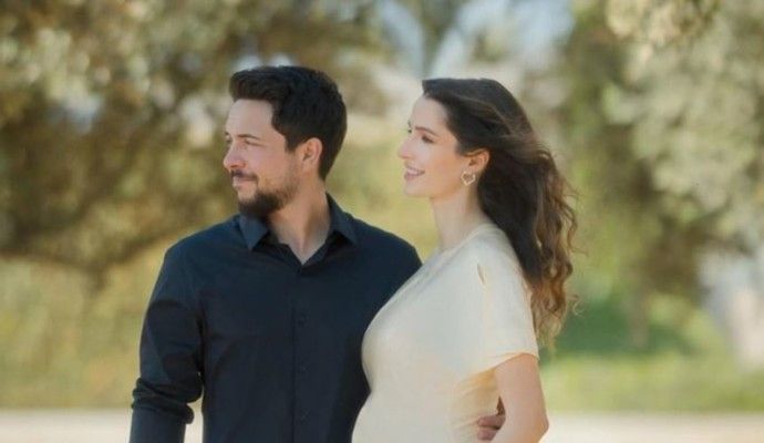 شاهد .. الأمير الحسين والأميرة رجوة يستمتعان برحلة ربيعية وبأجواء لافتة