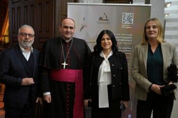 شاهد .. هبة القواس تجمع نواف سلام وكبار الشخصيات في ليلة موسيقية استثنائية بالسراي الحكومي