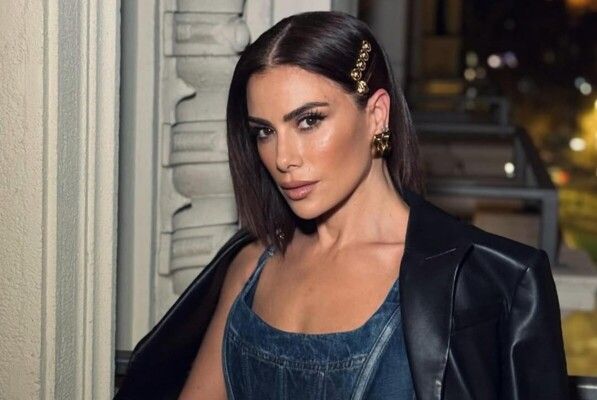 شاهد .. إليكم سعر حقائب يد صبا مبارك المرتفع من FENDI