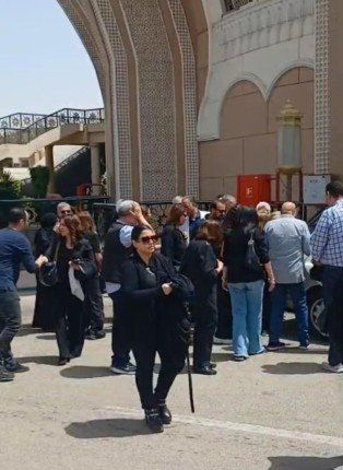 تشييع جنازة زوج سناء منصور الدكتور نبيل سالم