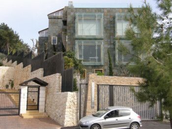 شاهد .. تعرفوا إلى منزل وائل كفوري الفخم في كسروان