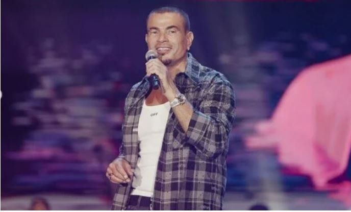 عمرو دياب يحيي حفلا غنائيًا في الجامعة الأمريكية.. هذا الموعد