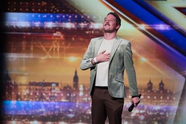 شاهد .. شاب من الجمهور في Britain's Got Talent يصدم الجميع