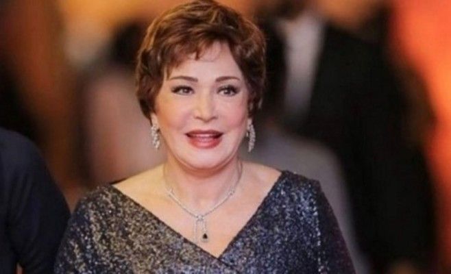 شاهد .. لبلبة تُكرم بجائزة "إيزيس للإنجاز" في مهرجان أسوان لأفلام المرأة