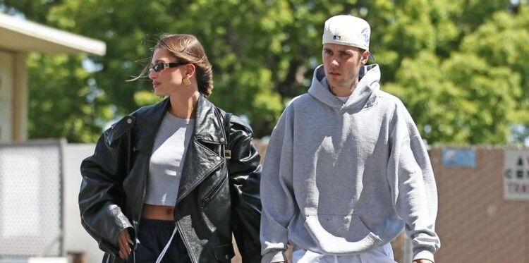 شاهد .. جاستن بيبر بأول تعليق على الأخبار التي تناولت علاقته بـ هايلي مؤخراً