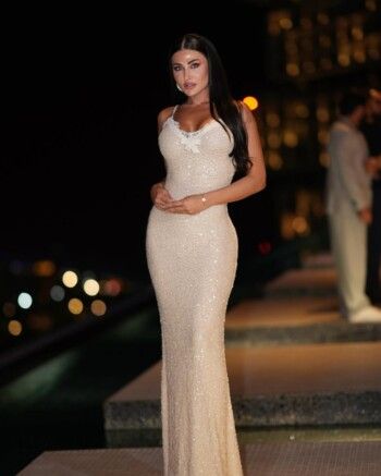 شاهد .. إطلالة هبة نور بفستان لامع تضج بالفخامة والجمال