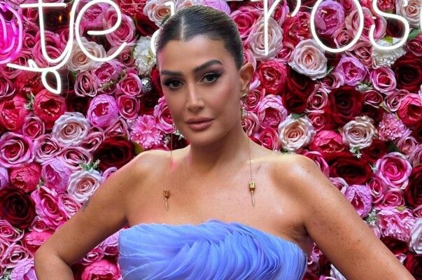 شاهد .. غادة عبد الرازق تشبه الفن بالقمار.. وهذا ما قالته