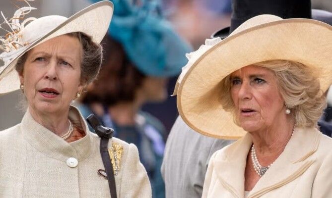 شاهد .. الملكة كاميلا خطفت حبيب الأميرة آن وجاء الرد قاسياً من إبنة الملكة الوحيدة