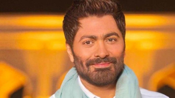 شاهد .. تامر حسني بأول تعليق على الحادثة المؤسفة التي حصلت قبل غنائه في المؤتمر الطبي