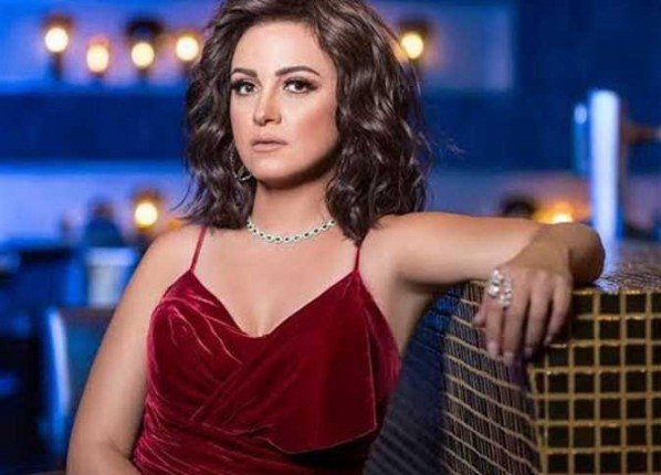 ريهام عبد الغفور تعلق على تكريمها في مهرجان الإسكندرية للفيلم القصير ومنحها جائزة هيباتيا الذهبية