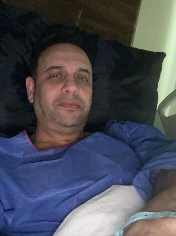 شاهد .. مصطفى قمر ممنوع عن الغناء لفترة.. وهذا السبب