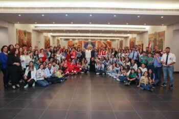 شاهد .. اللبنانية الأولى بتواضعها بين أبناء منطقتها "الشياح" .. من تحت الرماد نستطيع أن نخلق الحياة