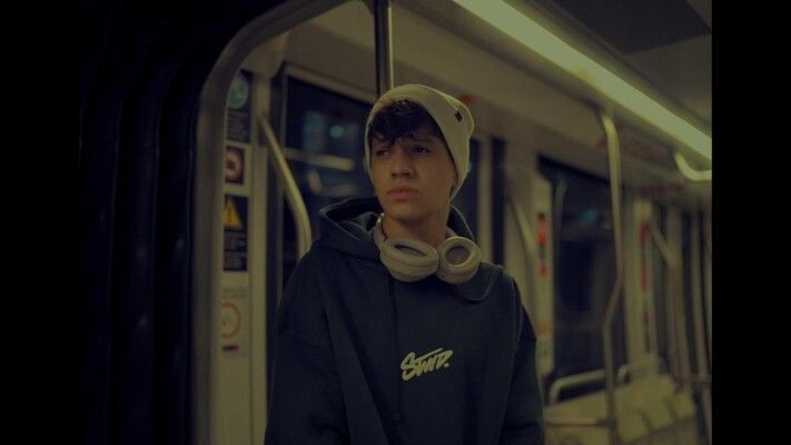 شاهد .. عبد الرحيم الحلبي يطرح "أكذب نيسان"..خطوة واعدة ومميزة-بالفيديو