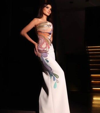 شاهد .. هل خضعت مي عمر لعملية تجميل؟.. صورة توضح الحقيقة!