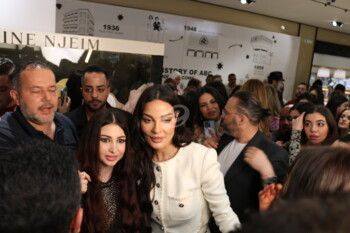 شاهد .. نادين نسيب نجيم تُعلّق على فيديو "بُكائها" ومن قصدت بالأفاعي؟