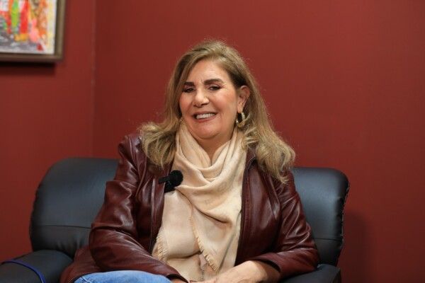 شاهد .. مارينال سركيس: ابني وابنتي لم يشعرا بغياب والدهما وهذا رأيي بـ نجوم "بالدم" وأداء نيكول سابا