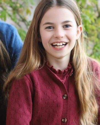 شاهد .. الأميرة شارلوت تحتفل بعيدها العاشر .. إليكم أجمل اللقطات لها