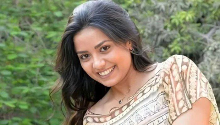 الفنانة سهر الصايغ ترد على انتقادات لهجة "حكيم باشا": "كل نجع في الصعيد له طريقته"