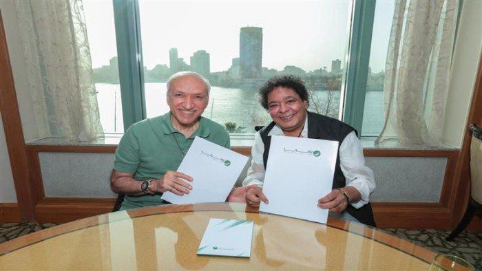 موعد طرح البوم"الكينج" محمد منير بعد التعاقد مع شركة روتانا