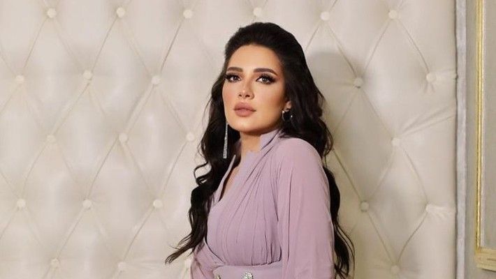 شاهد .. هبة الدري تنهار باكية وتوثق معاناتها بسبب وضعها الصحي