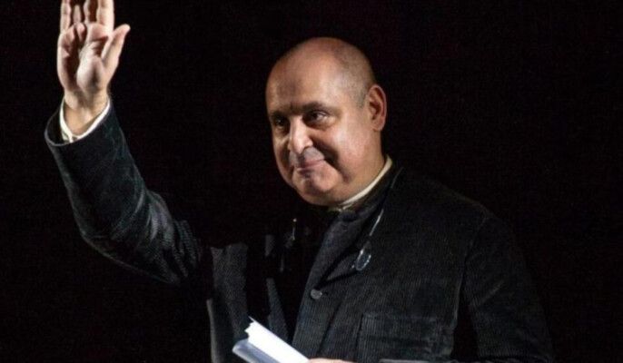 شاهد .. الموت يغيب المخرج المسرحي اللبناني - الفرنسي بيار عودة